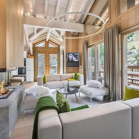Stylish Chalet With Wellness 펜션 쿠쉐벨