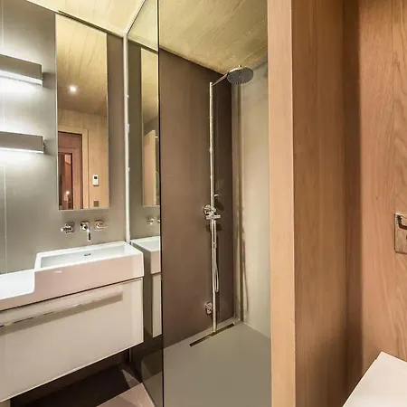 Hébergement de vacances Stylish Chalet With Wellness Courchevel